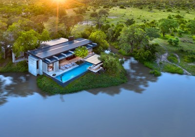 Lot 20 - An Ultra-luxury Safari Experience for Three Nights for Eight Guests at Cheetah Plains
