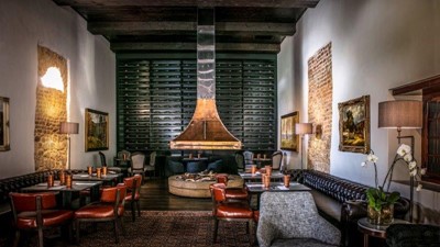 Lot 7 - Hazendal, A Luxury Winelands Escape for 10 Guests