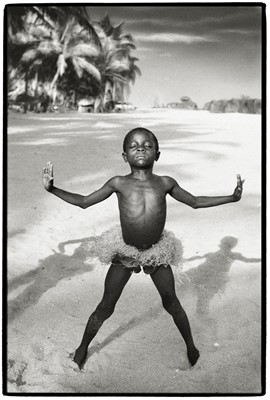 Lot 40 - Lambro Tsiliyiannis (South Africa 20th Century)